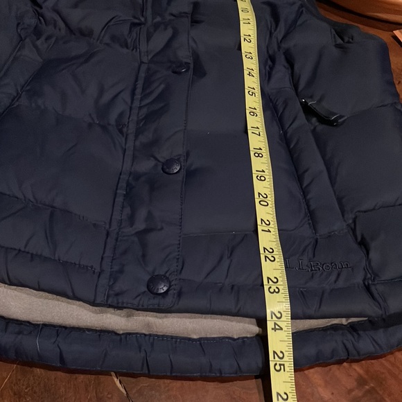 LL Bean Goose Down Puffy Vest - Picture 12 of 12